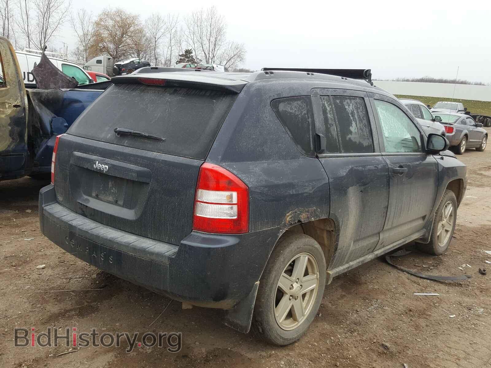 2007 JEEP COMPASS - VIN: 1J8FT47W57D424272 - Photo 4