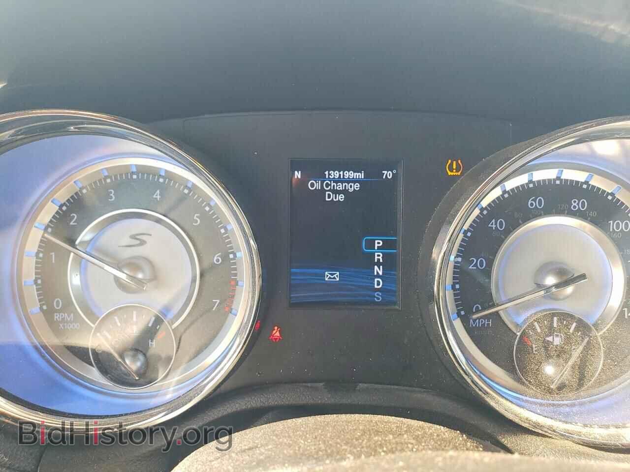 2014 CHRYSLER 300 - VIN: 2C3CCABG2EH343467 - Фото 9