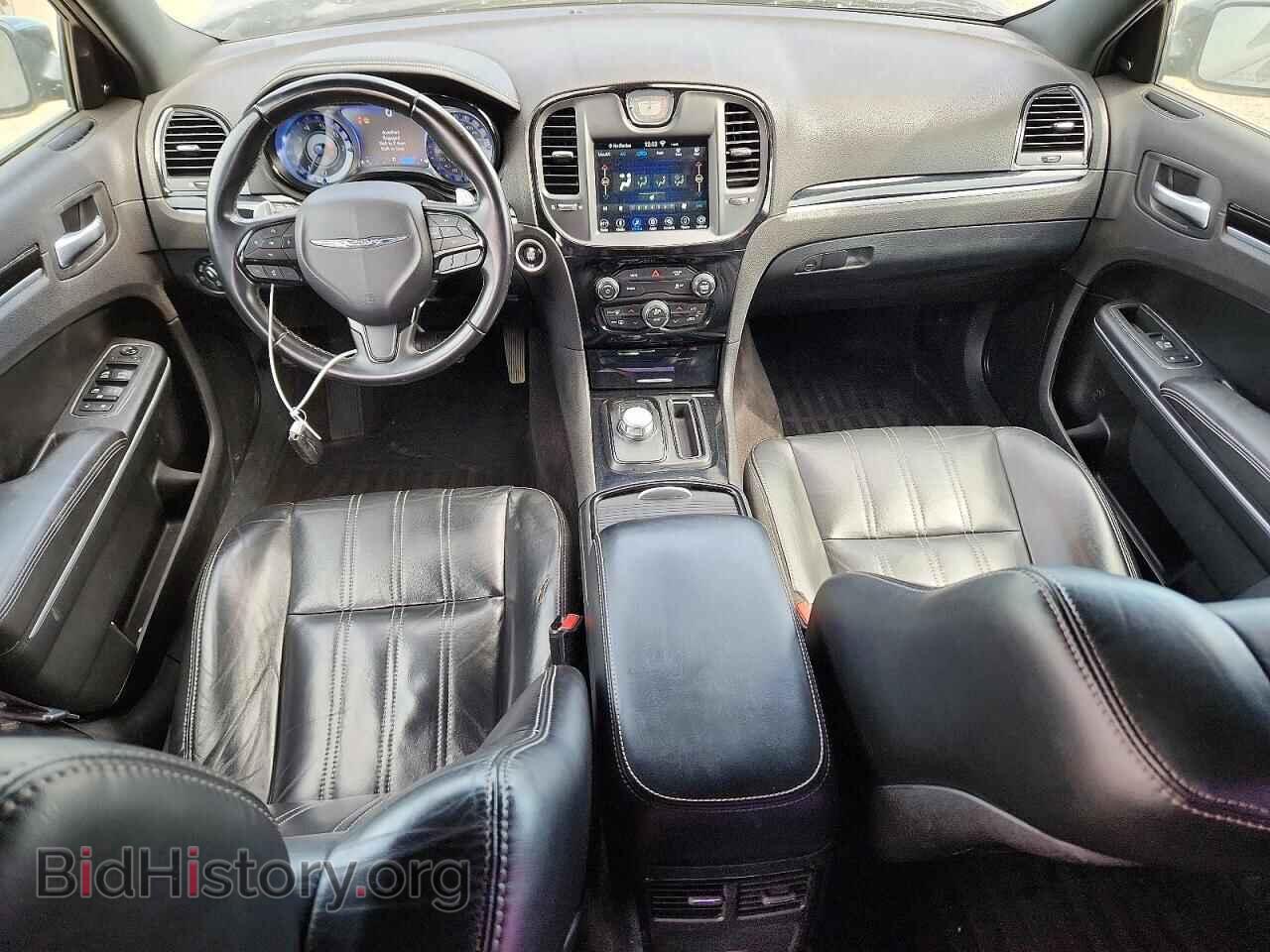 2018 CHRYSLER 300 - VIN: 2C3CCAGG2JH293706 - Photo 8