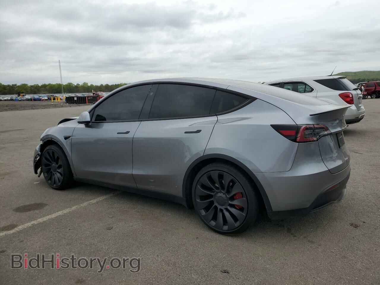 2024 TESLA MODEL Y - VIN: 7SAYGDEF9RA307989 - Photo 2