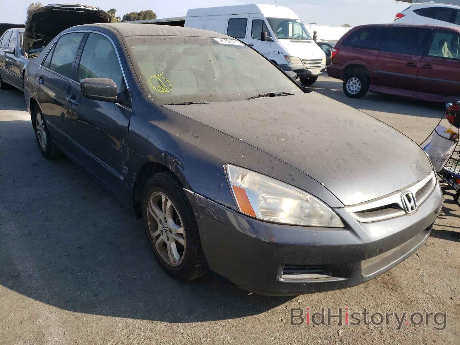 Photo 1HGCM56346A111770 - HONDA ACCORD 2006