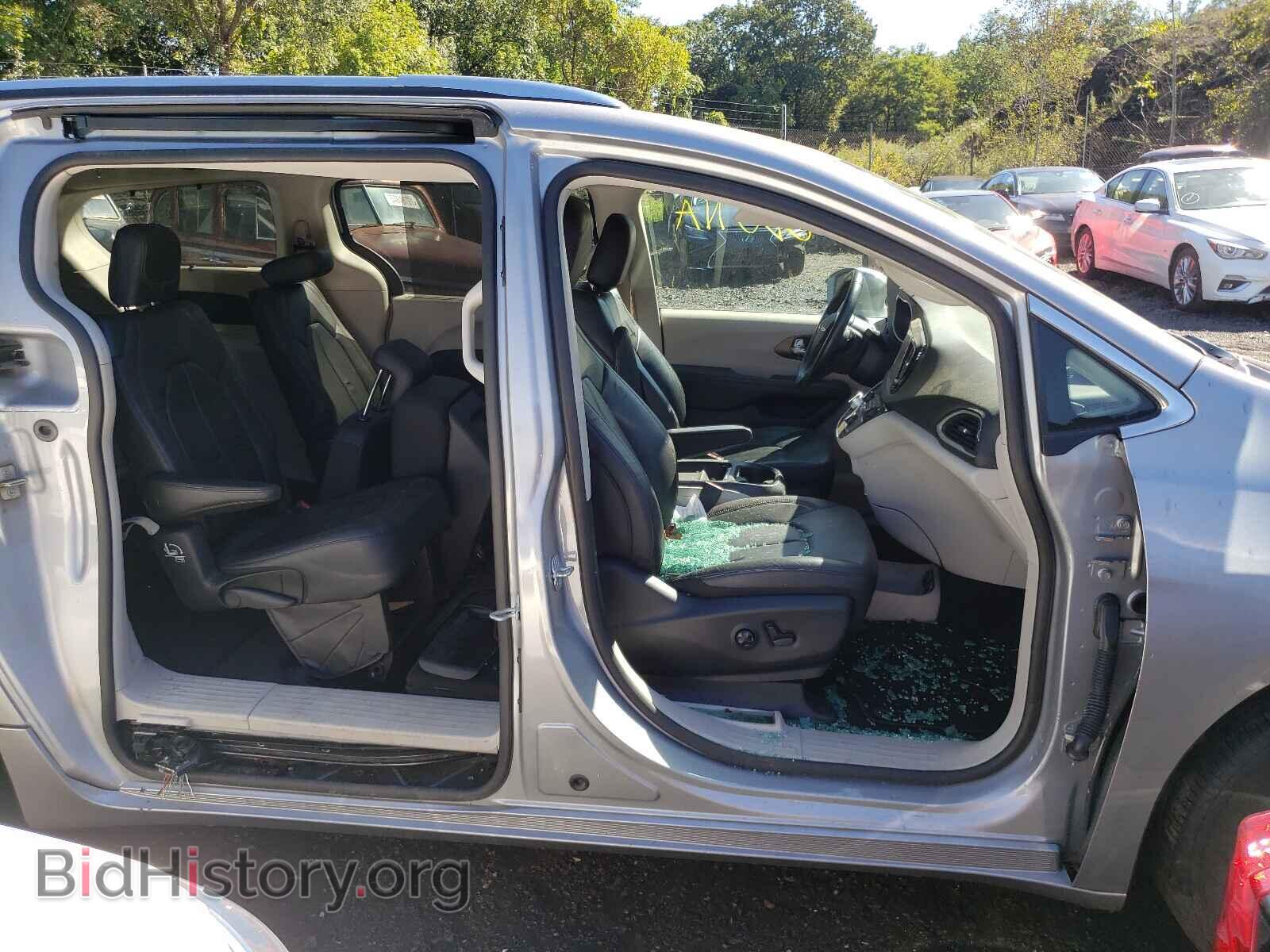 2018 CHRYSLER PACIFICA - VIN: 2C4RC1BG8JR197943 - Фото 9