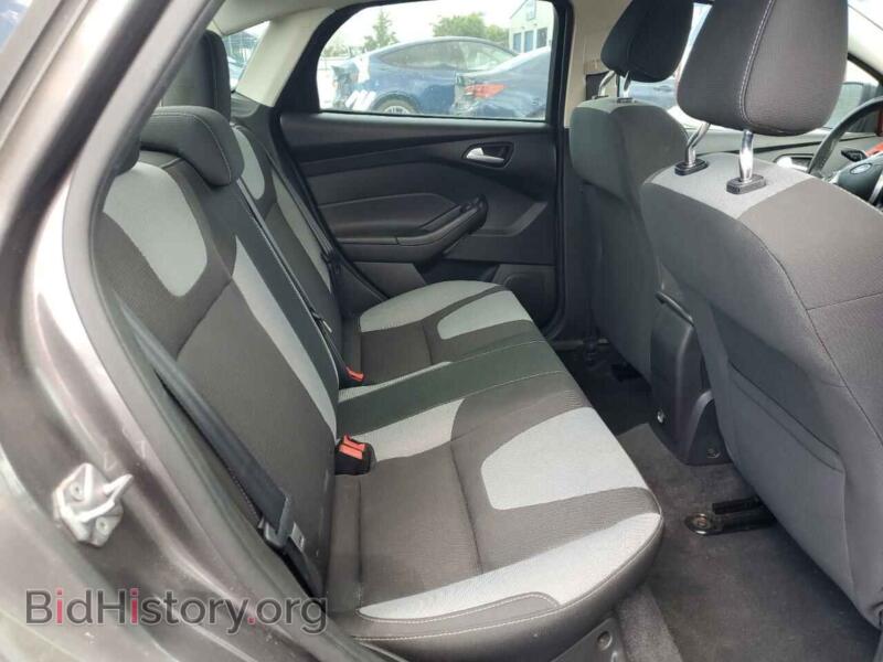 2012 Ford FOCUS (VIN 1FAHP3F21CL289875) — photo 10 of 12