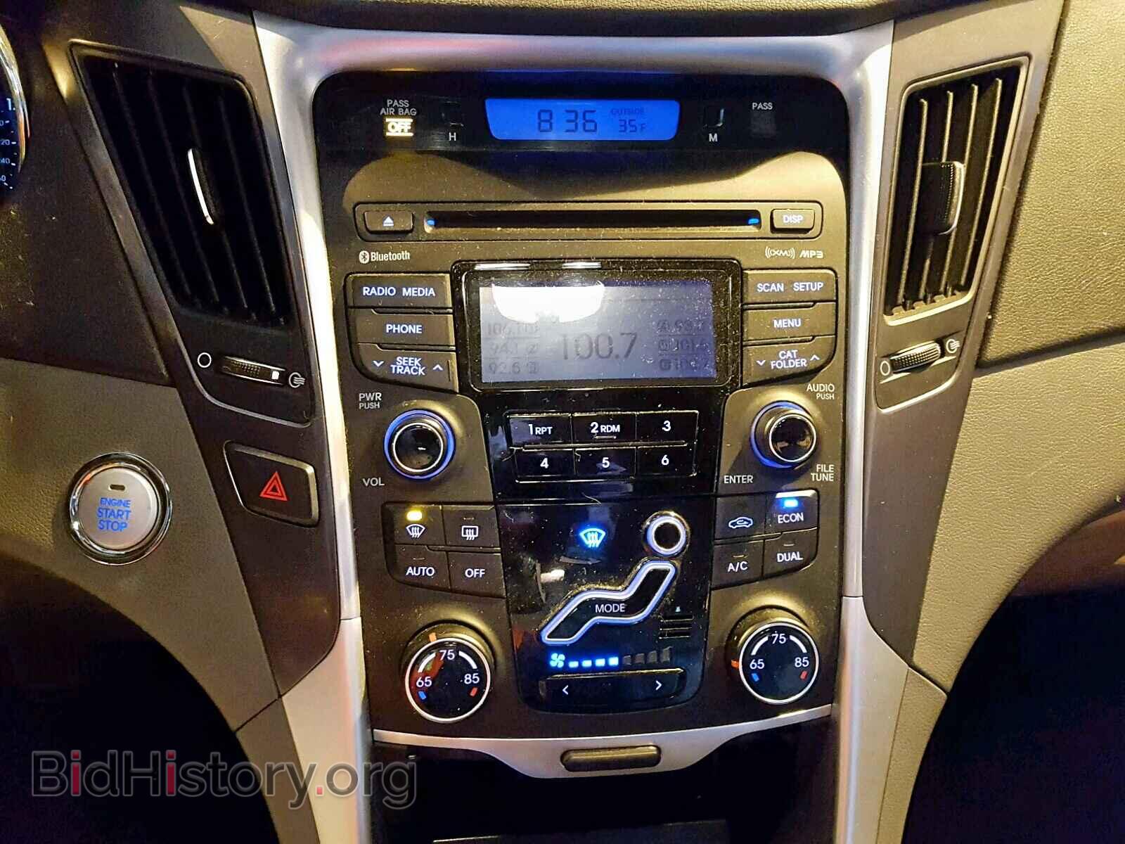 2012 HYUNDAI SONATA - VIN: KMHEC4A42CA024378 - Фото 9