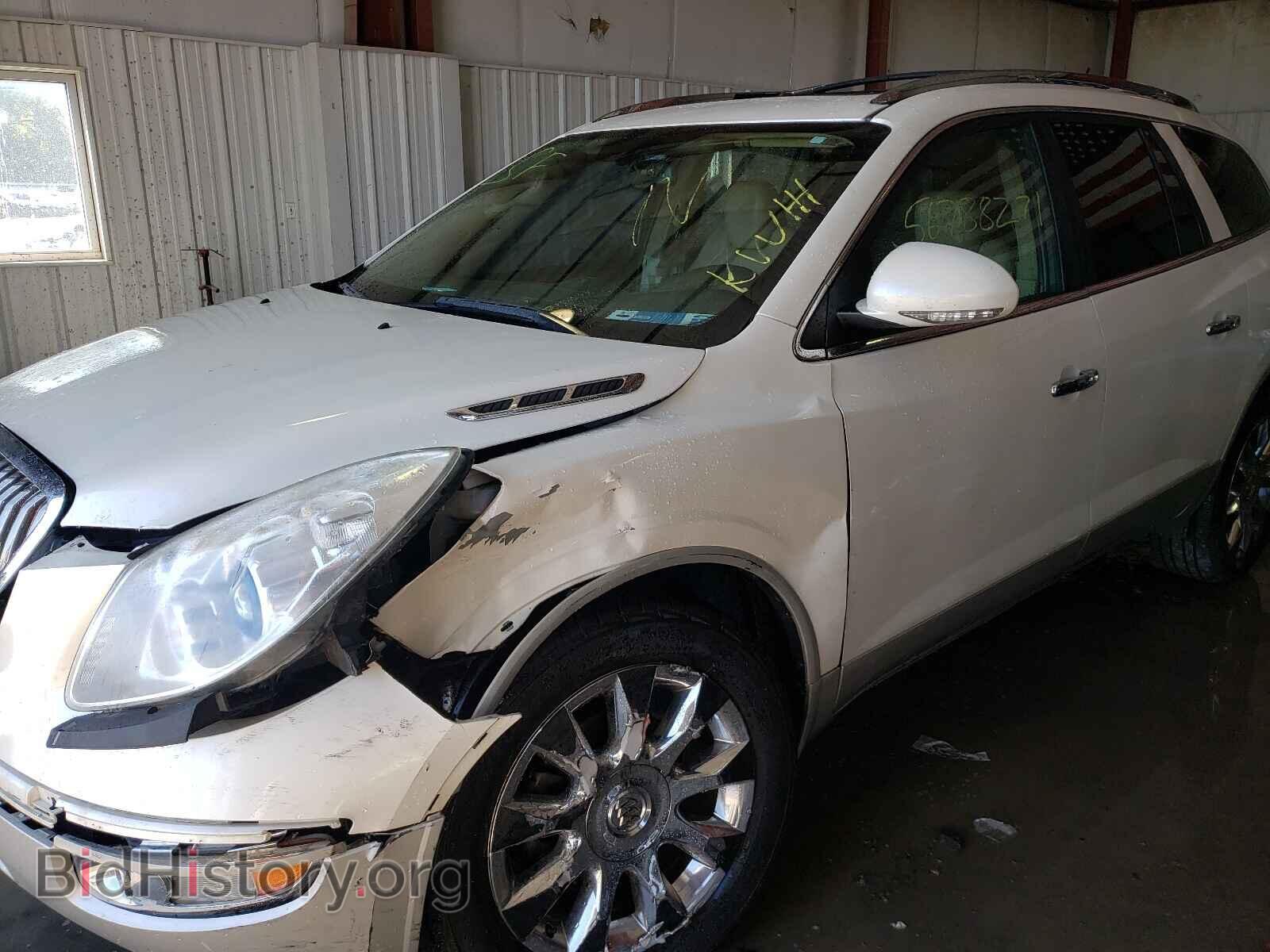 2011 BUICK ENCLAVE - VIN: 5GAKVCED6BJ321448 - Фото 2