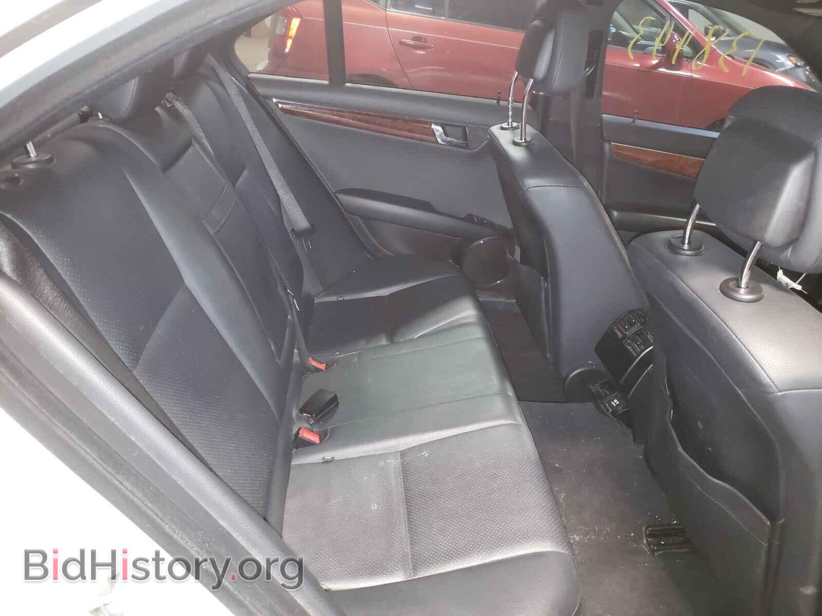 2011 MERCEDES-BENZ C-CLASS - VIN: WDDGF5EB4BA475917 - Фото 6