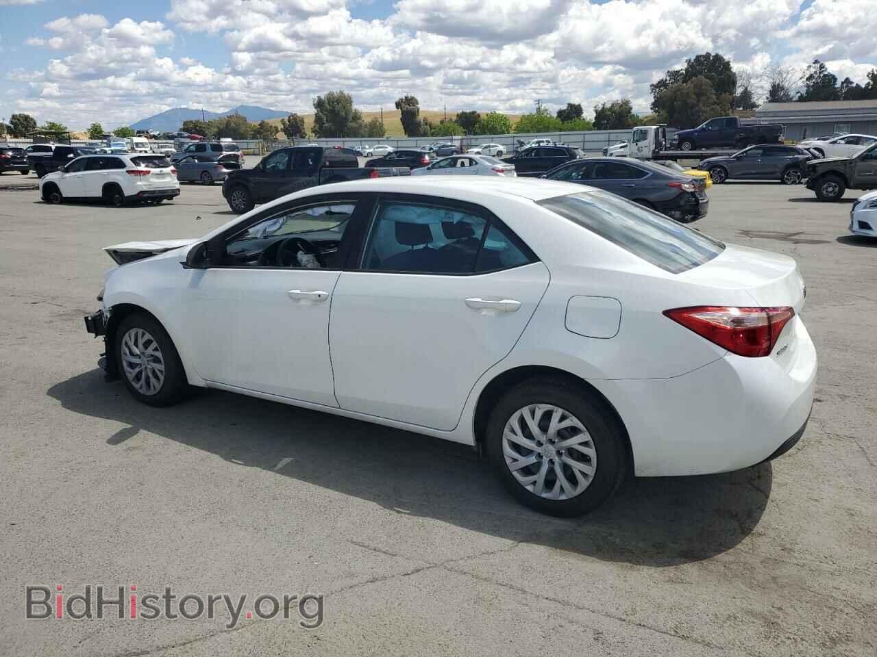 2017 TOYOTA COROLLA - VIN: 5YFBURHE1HP618012 - Фото 2