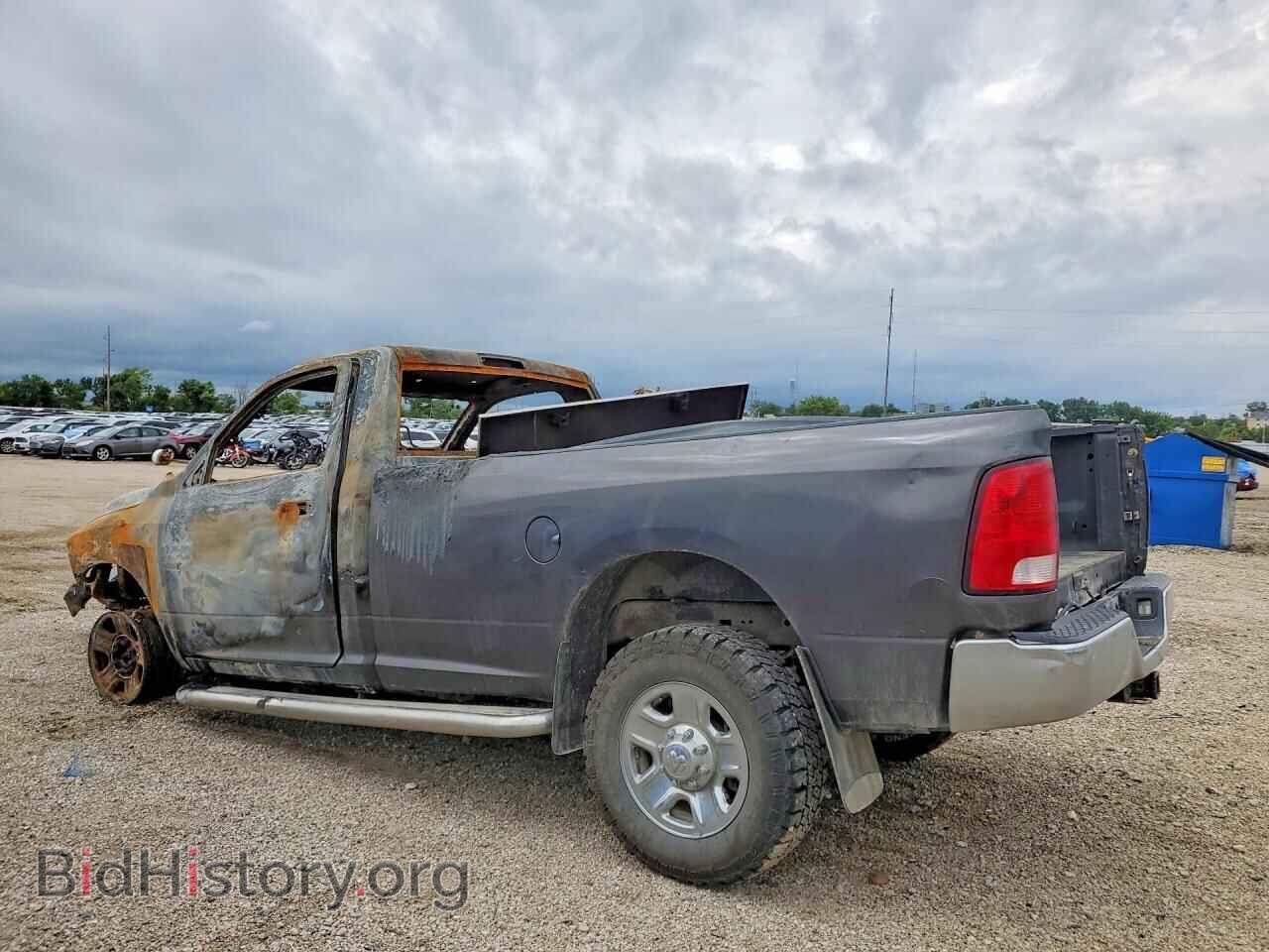 2017 RAM 2500 - VIN: 3C6MR5AL6HG532011 - Photo 2