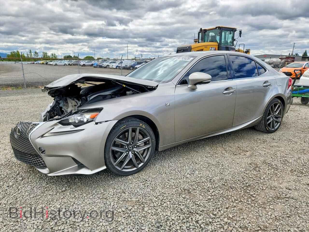 Фотография JTHBE1D25F5020346 - LEXUS IS 2015