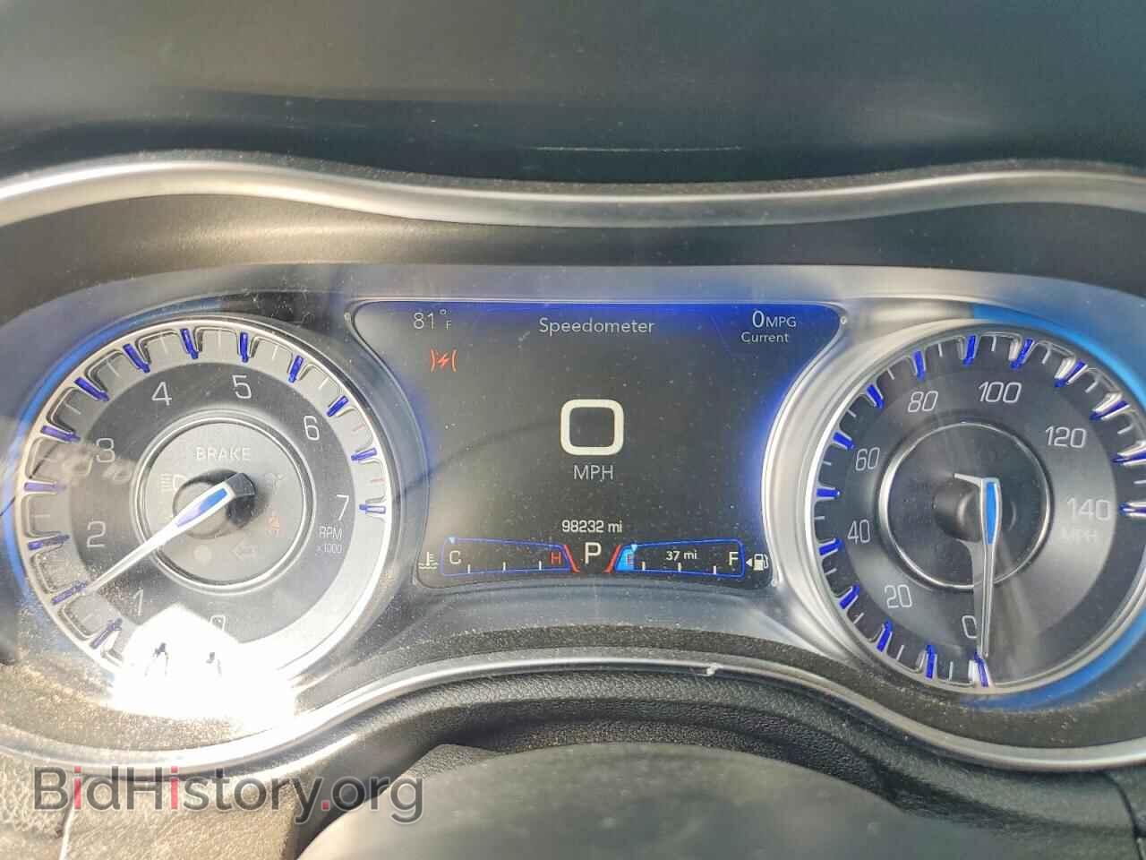 2016 CHRYSLER 300 - VIN: 2C3CCAAG6GH207850 - Фото 9