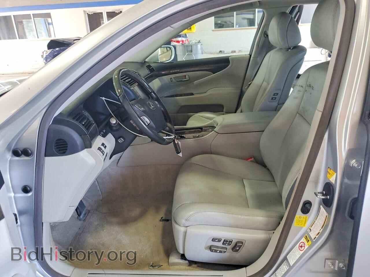 2011 LEXUS LS460 - VIN: JTHCL5EFXB5011588 - Photo 7