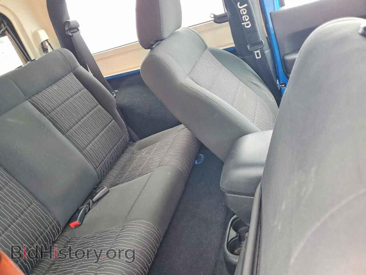 2011 JEEP WRANGLER - VIN: 1J4AA5D19BL565988 - Фото 11