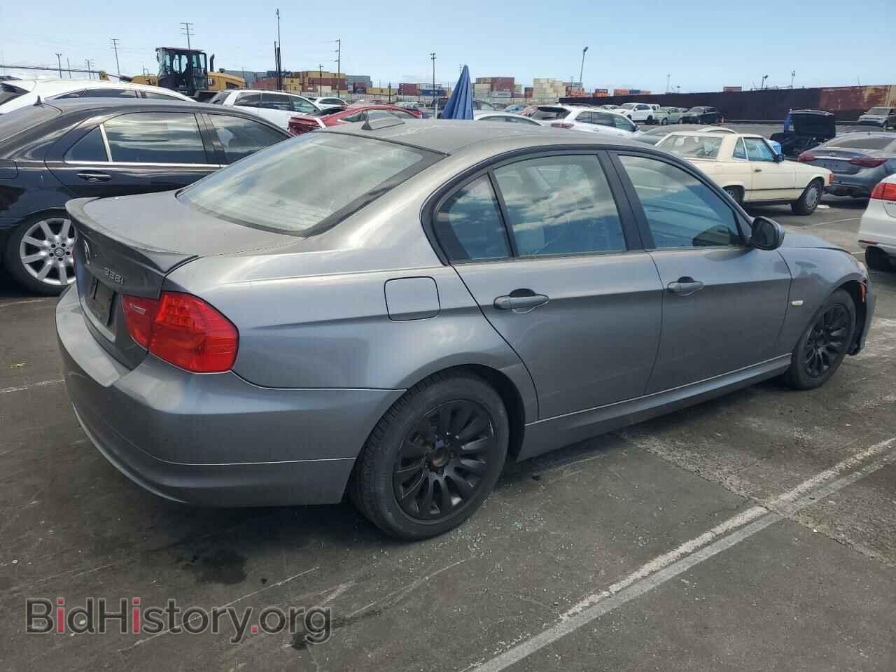 2011 BMW 3 SERIES - VIN: WBAPH5G5XBNM71663 - Фото 3