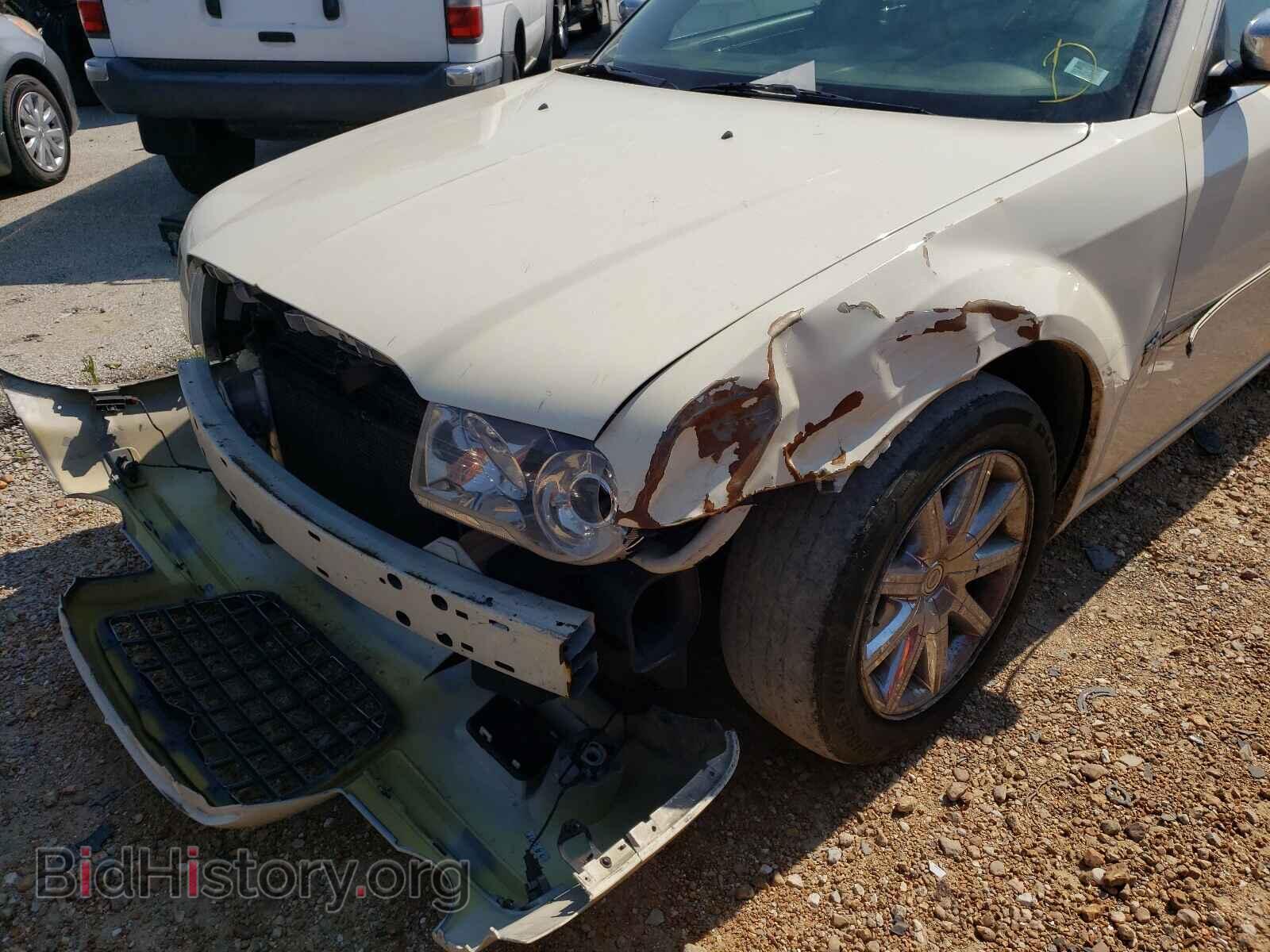 2007 CHRYSLER 300 - VIN: 2C3KA63H17H884101 - Фото 9