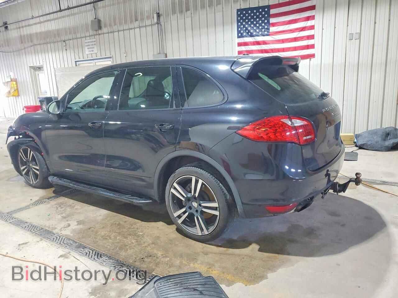 2013 PORSCHE CAYENNE - VIN: WP1AA2A26DLA12525 - Photo 2