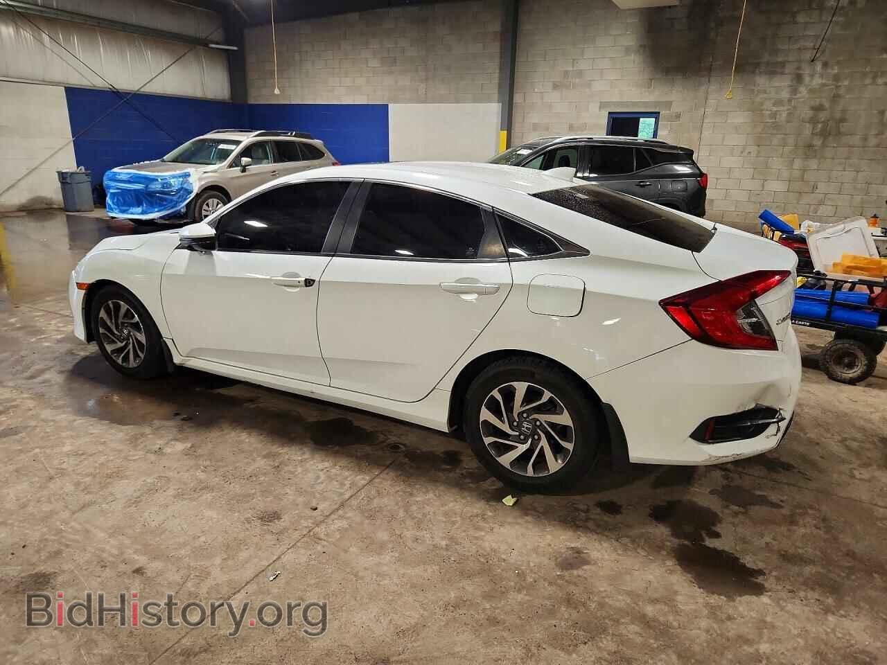 2018 HONDA CIVIC - VIN: 19XFC2F76JE207227 - Фото 2