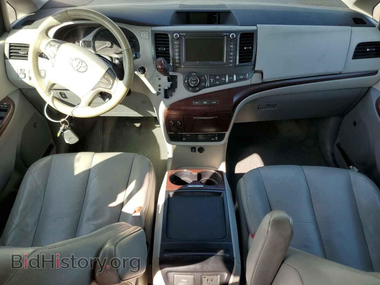 2011 TOYOTA All Models - VIN: 5TDYK3DC2BS110518 - Фото 8