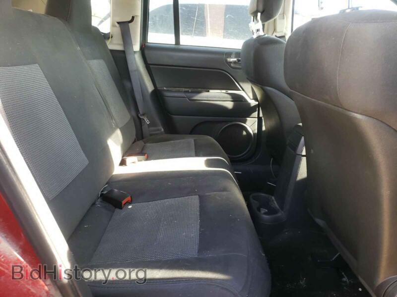 2012 Jeep COMPASS (VIN 1C4NJDBB1CD612956) — photo 6 of 10