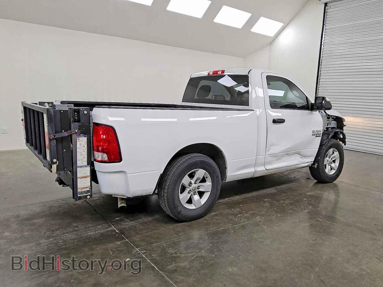 2019 RAM 1500 - VIN: 3C6JR6AG1KG507777 - Фото 3