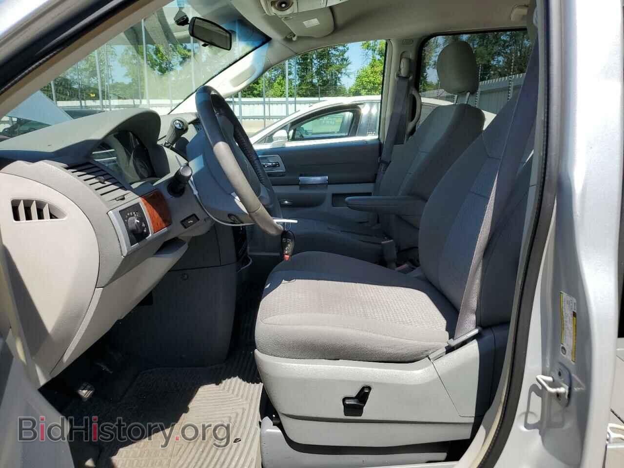 2008 CHRYSLER MINIVAN - VIN: 2A8HR54P98R141589 - Фото 7
