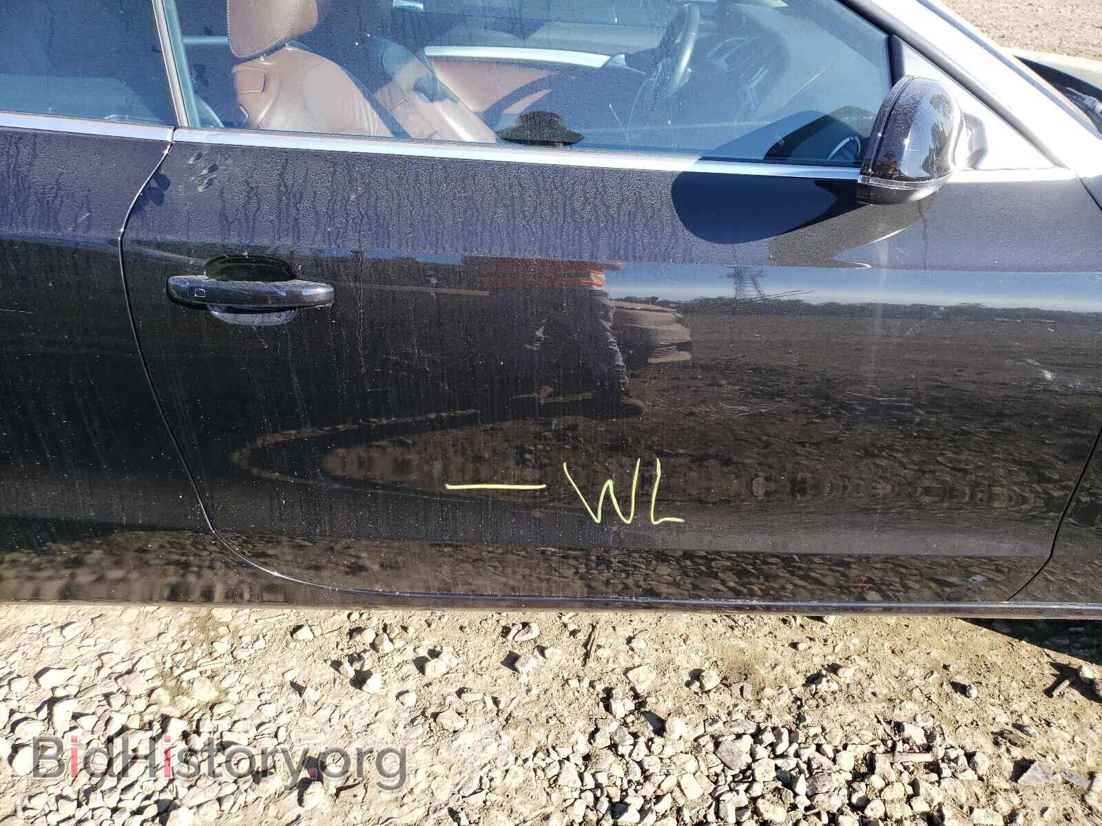 2011 AUDI A5 - VIN: WAULFAFH3BN020048 - Фото 9
