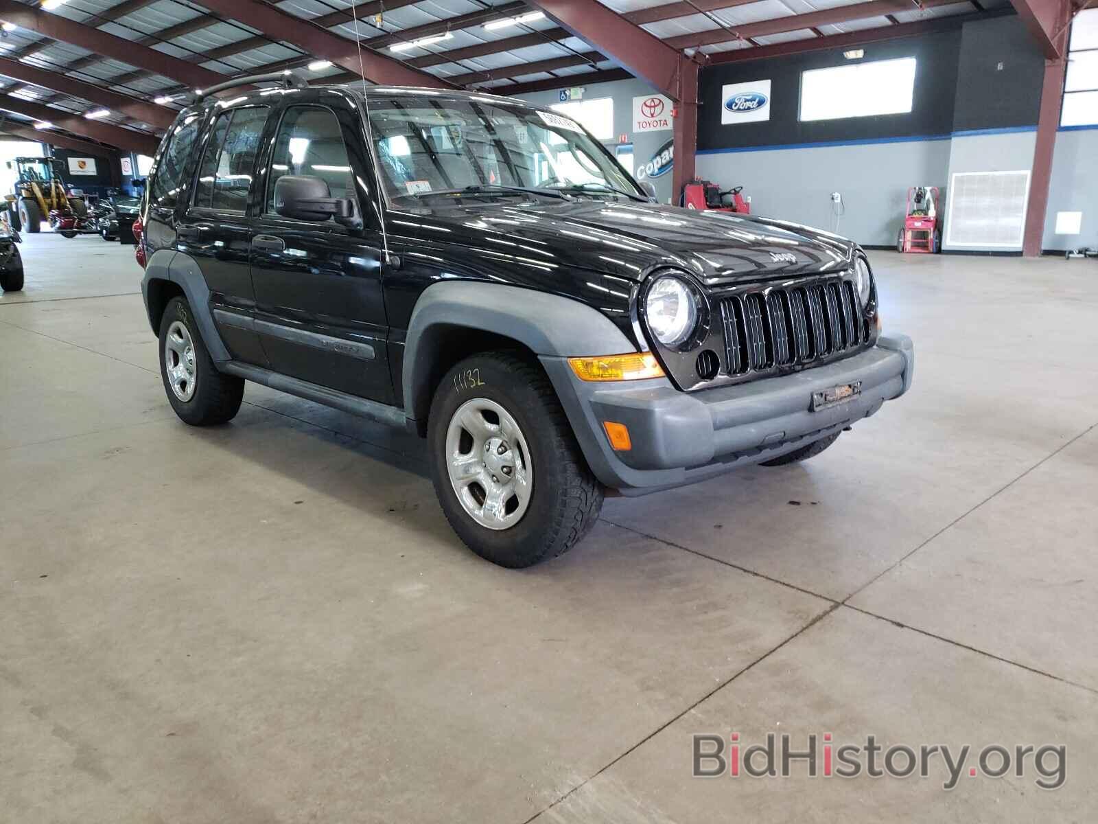 Photo 1J4GL48K56W271137 - JEEP LIBERTY 2006