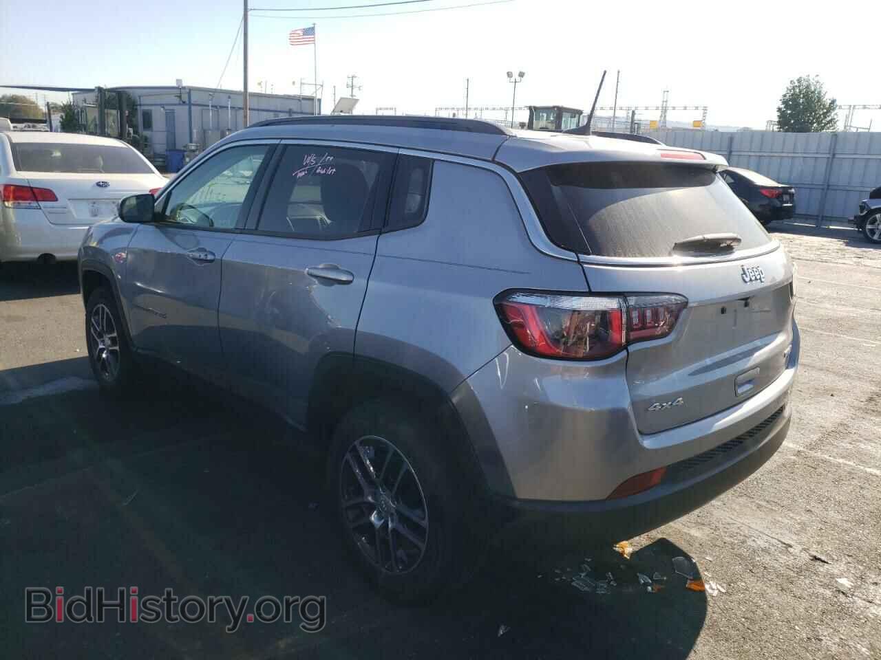 2018 JEEP COMPASS - VIN: 3C4NJDBB9JT282717 - Фото 3