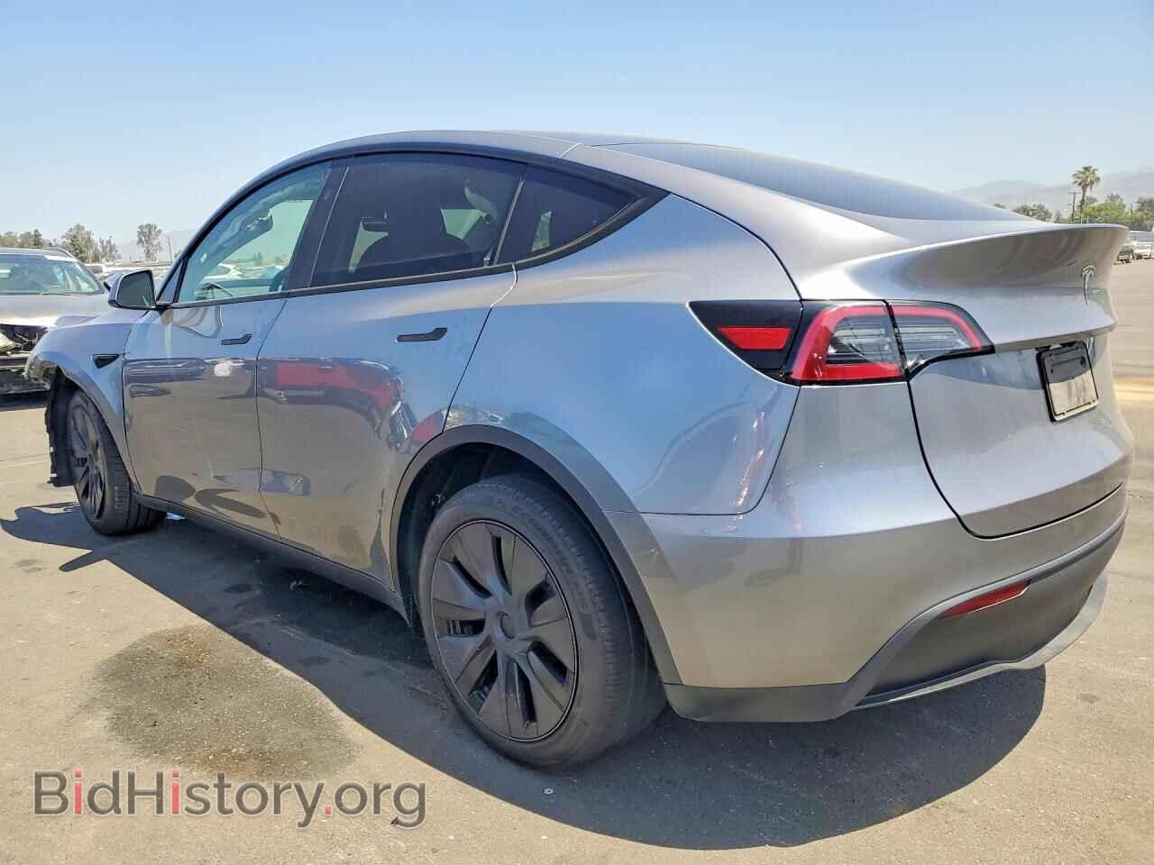 2024 TESLA MODEL Y - VIN: 7SAYGDEE3RA325251 - Photo 2