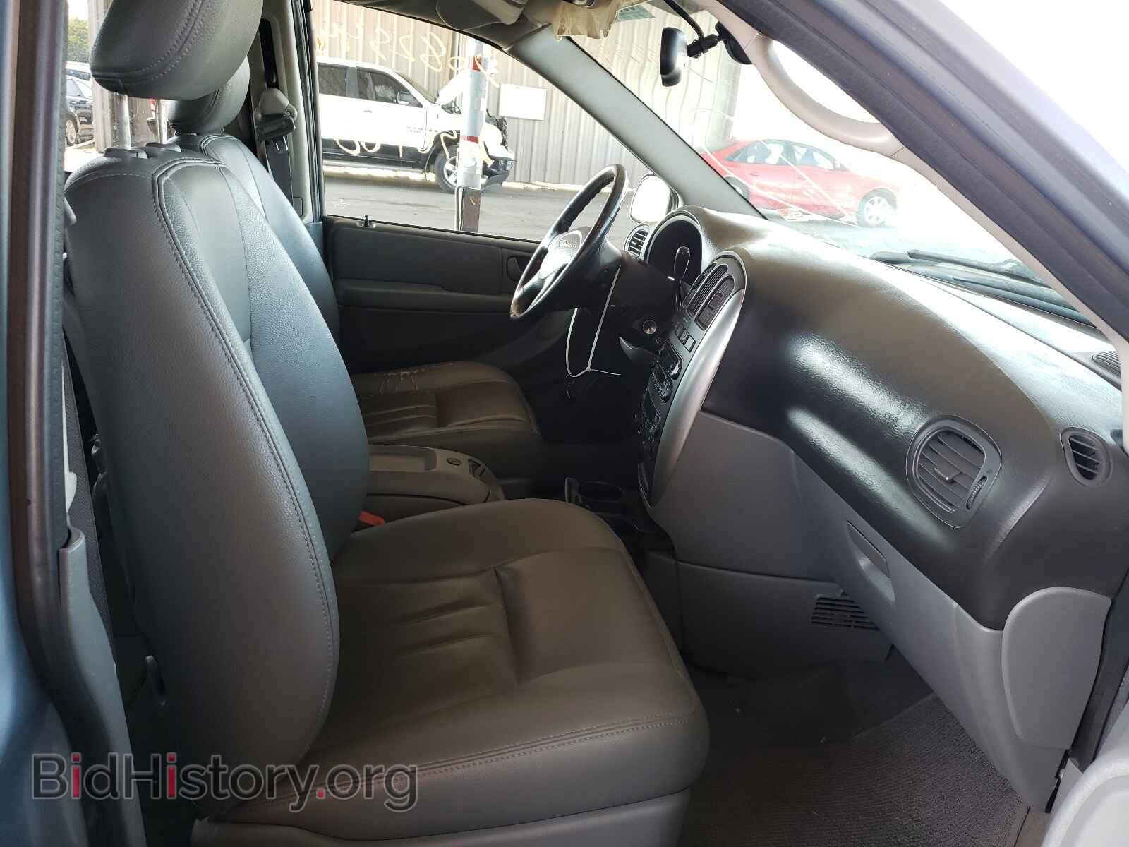 2006 CHRYSLER MINIVAN - VIN: 2A4GP54LX6R610279 - Фото 5