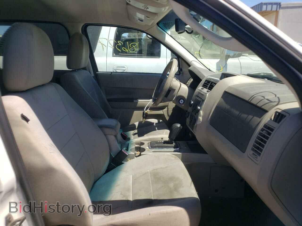 2011 FORD ESCAPE - VIN: 1FMCU0D74BKC52152 - Фото 5