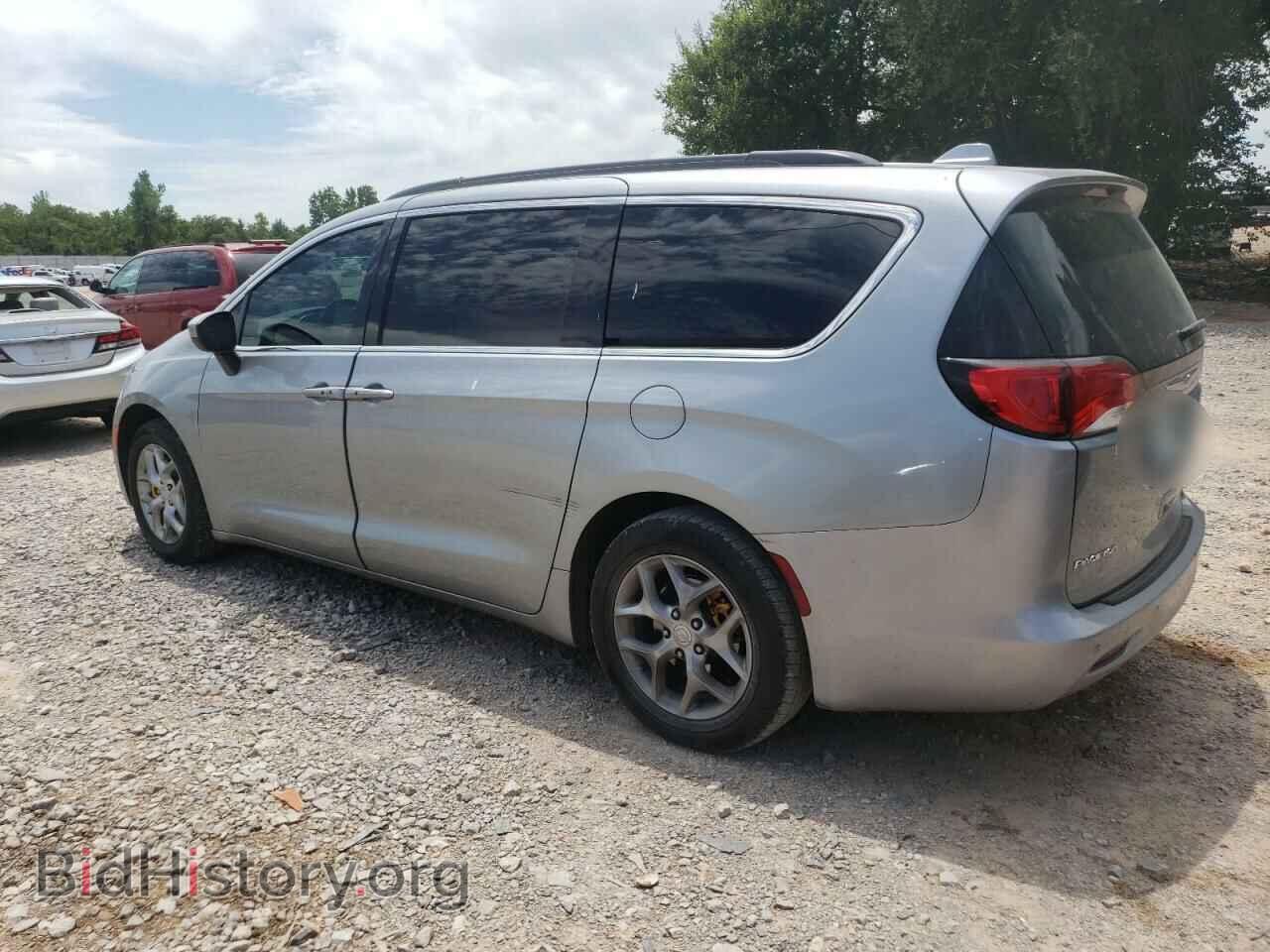 2018 CHRYSLER PACIFICA - VIN: 2C4RC1DG5JR309451 - Photo 2