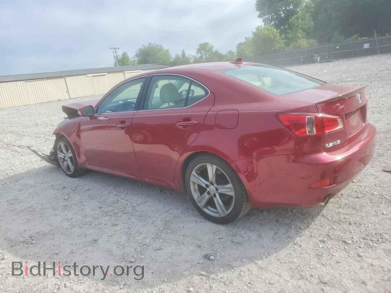 2011 LEXUS IS - VIN: JTHBF5C28B5151643 - Photo 2