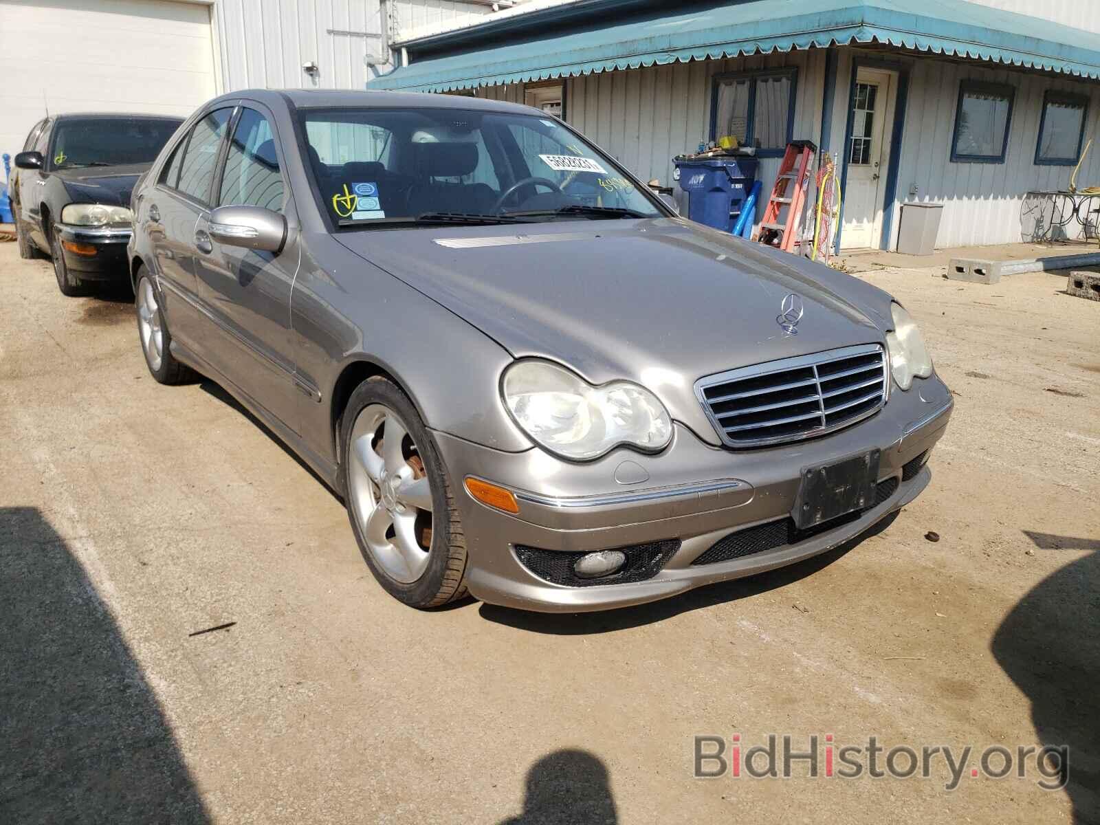 Photo WDBRF52HX6A845980 - MERCEDES-BENZ C-CLASS 2006