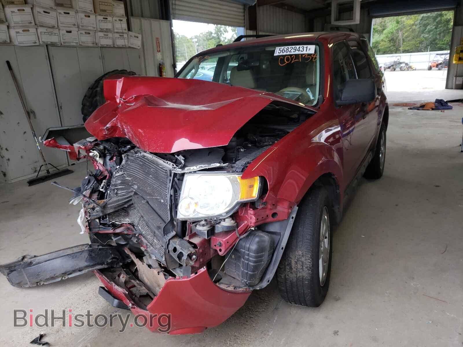 2011 FORD ESCAPE - VIN: 1FMCU0D72BKC02138 - Фото 2