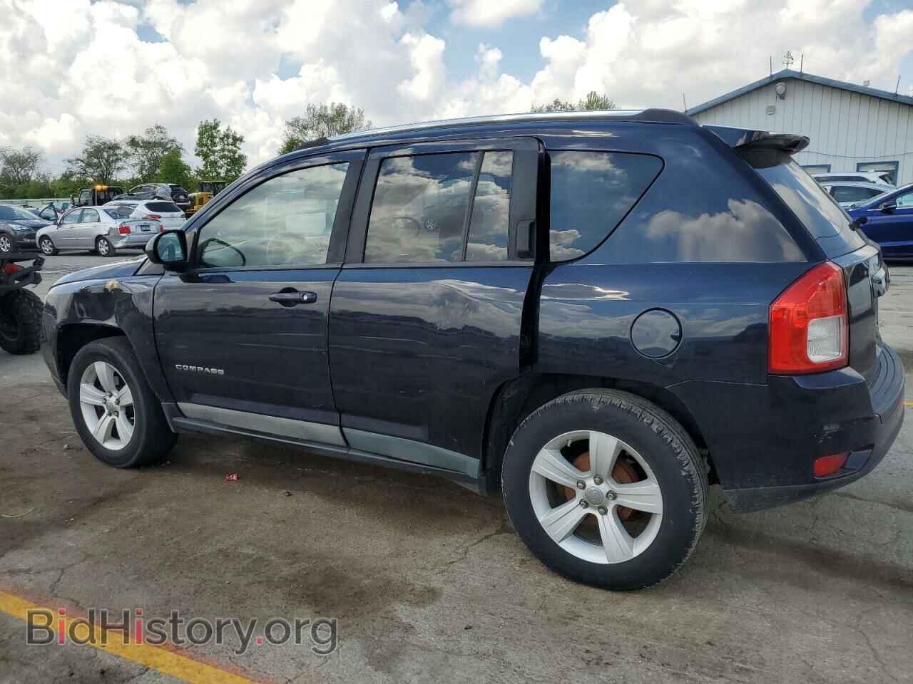 2011 JEEP COMPASS - VIN: 1J4NT1FAXBD139576 - Фото 2