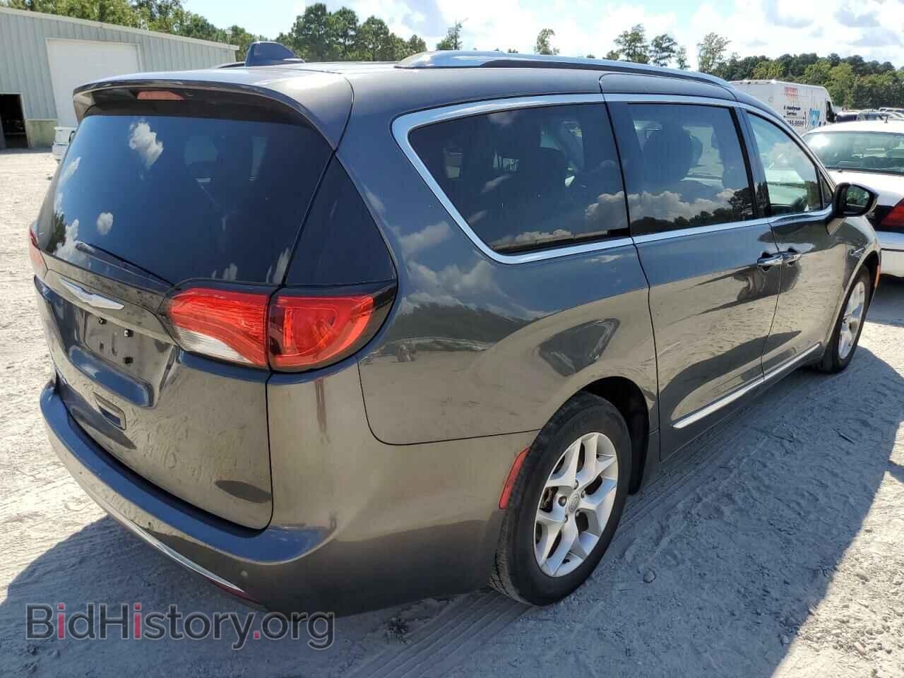 2017 CHRYSLER PACIFICA - VIN: 2C4RC1EG0HR503863 - Photo 4