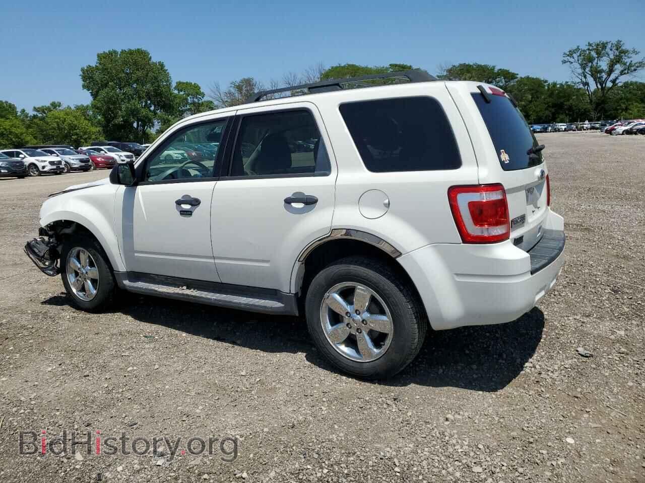 2011 FORD ESCAPE - VIN: 1FMCU9D74BKB01879 - Фото 2