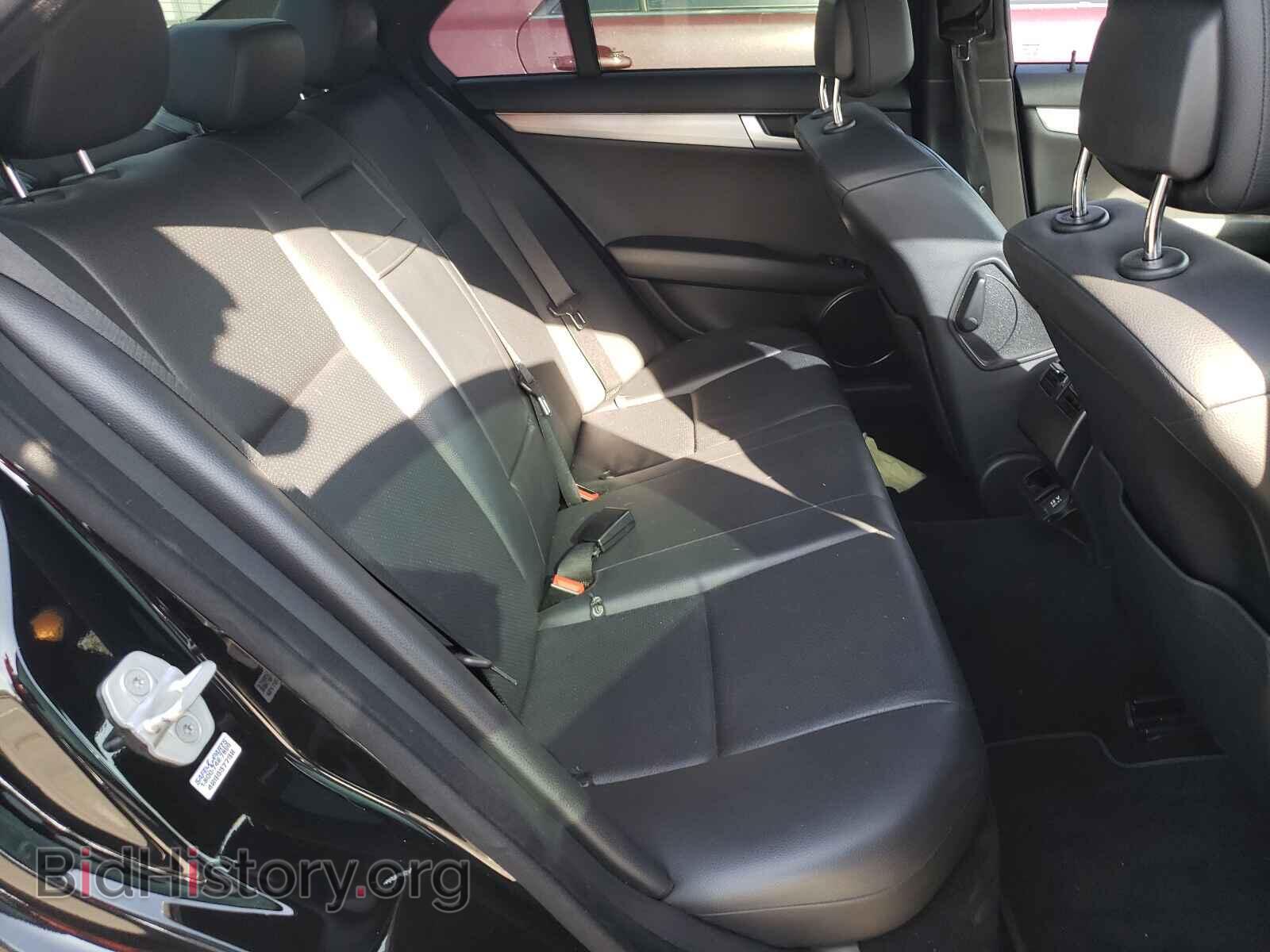 2012 MERCEDES-BENZ C-CLASS - VIN: WDDGF4HB5CR206866 - Фото 6