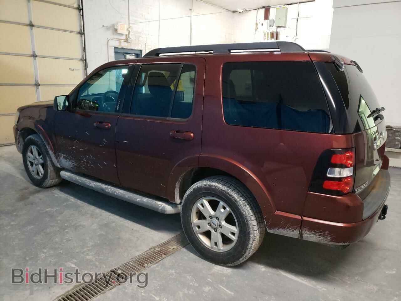 2010 FORD EXPLORER - VIN: 1FMEU7DE9AUB02668 - Фото 2