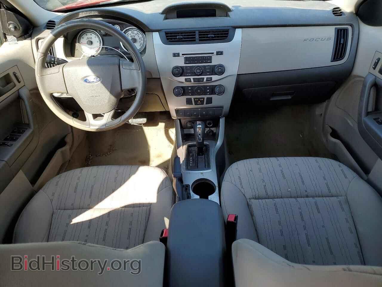 2011 FORD FOCUS - VIN: 1FAHP3FN8BW145926 - Photo 8