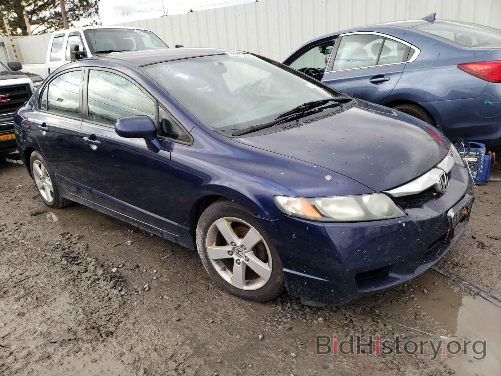 Photo 2HGFA1F66BH524441 - HONDA CIVIC 2011