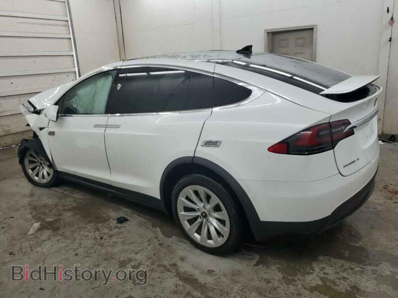 2018 Tesla MODEL X (VIN 5YJXCBE26JF087675) — photo 2 of 15