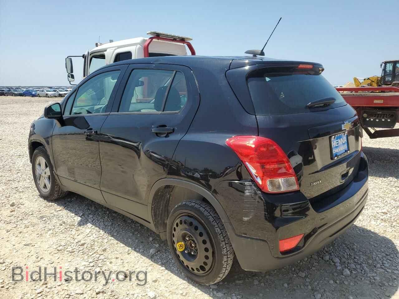 2020 CHEVROLET TRAX - VIN: 3GNCJKSB8LL298073 - Фото 2