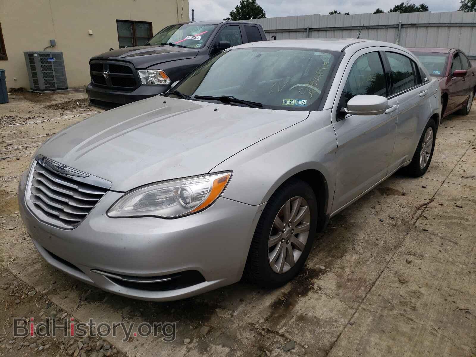 2011 CHRYSLER 200 - VIN: 1C3BC1FB9BN511554 - Фото 2