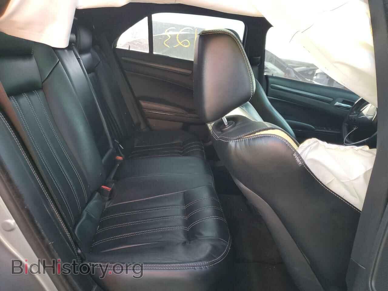 2016 CHRYSLER 300 - VIN: 2C3CCAGG8GH244549 - Photo 6