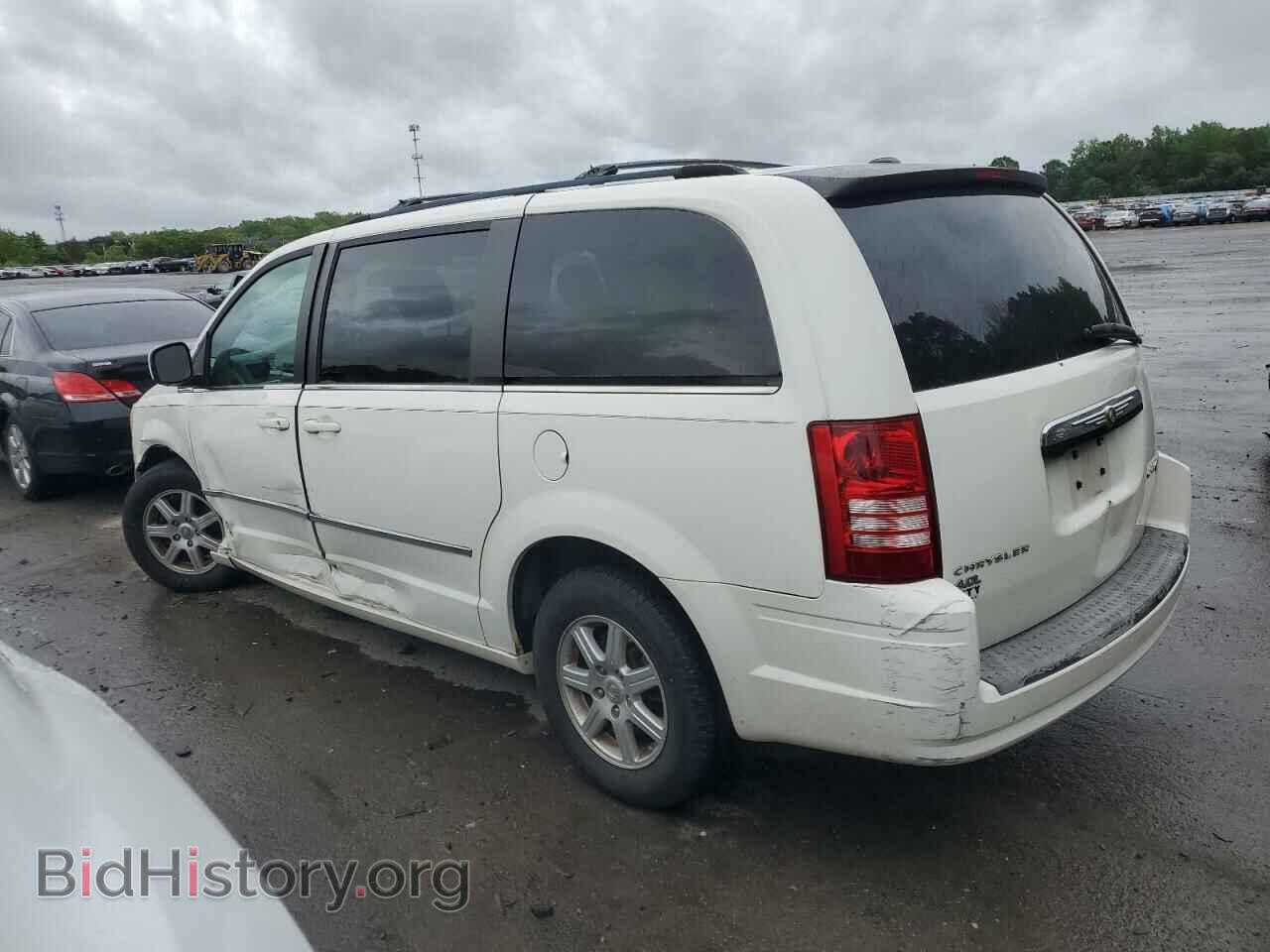 2010 CHRYSLER MINIVAN - VIN: 2A4RR5DX2AR149500 - Фото 2