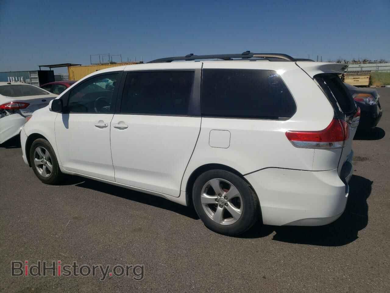 2014 TOYOTA All Models - VIN: 5TDKK3DC3ES500182 - Фото 2