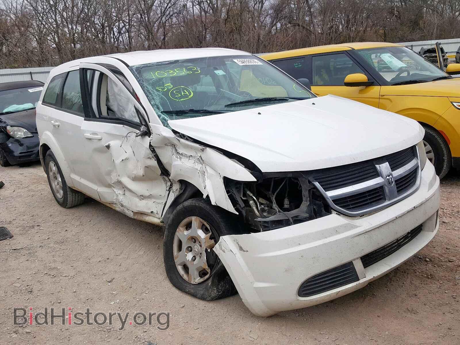 Photo 3D4PG4FB7AT103563 - DODGE JOURNEY SE 2010