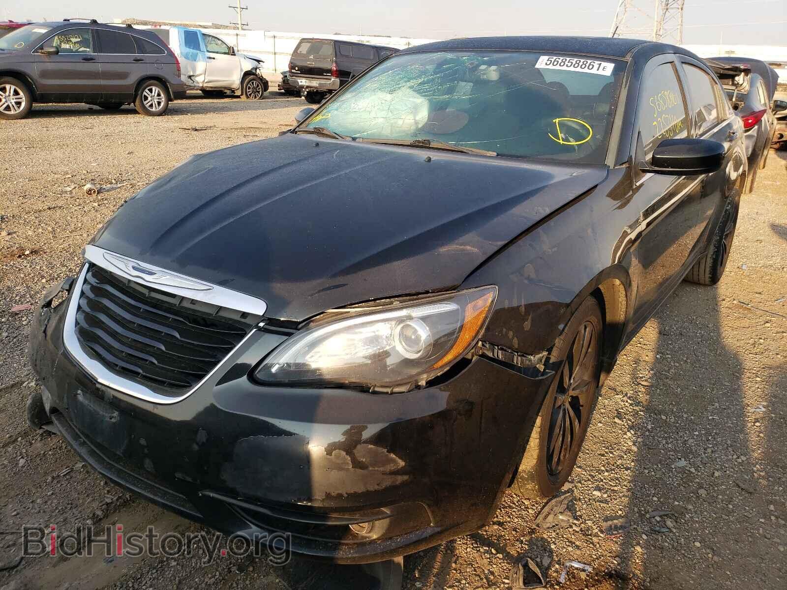 2013 CHRYSLER 200 - VIN: 1C3CCBCG0DN679418 - Фото 2