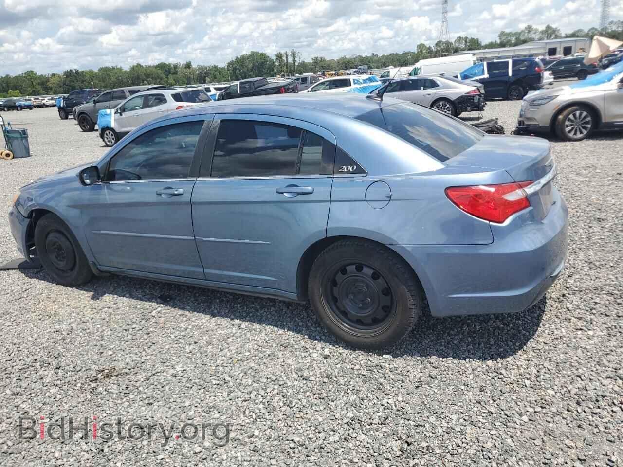 2011 CHRYSLER 200 LX - VIN: 1C3BC4FB6BN545601 - Фото 2